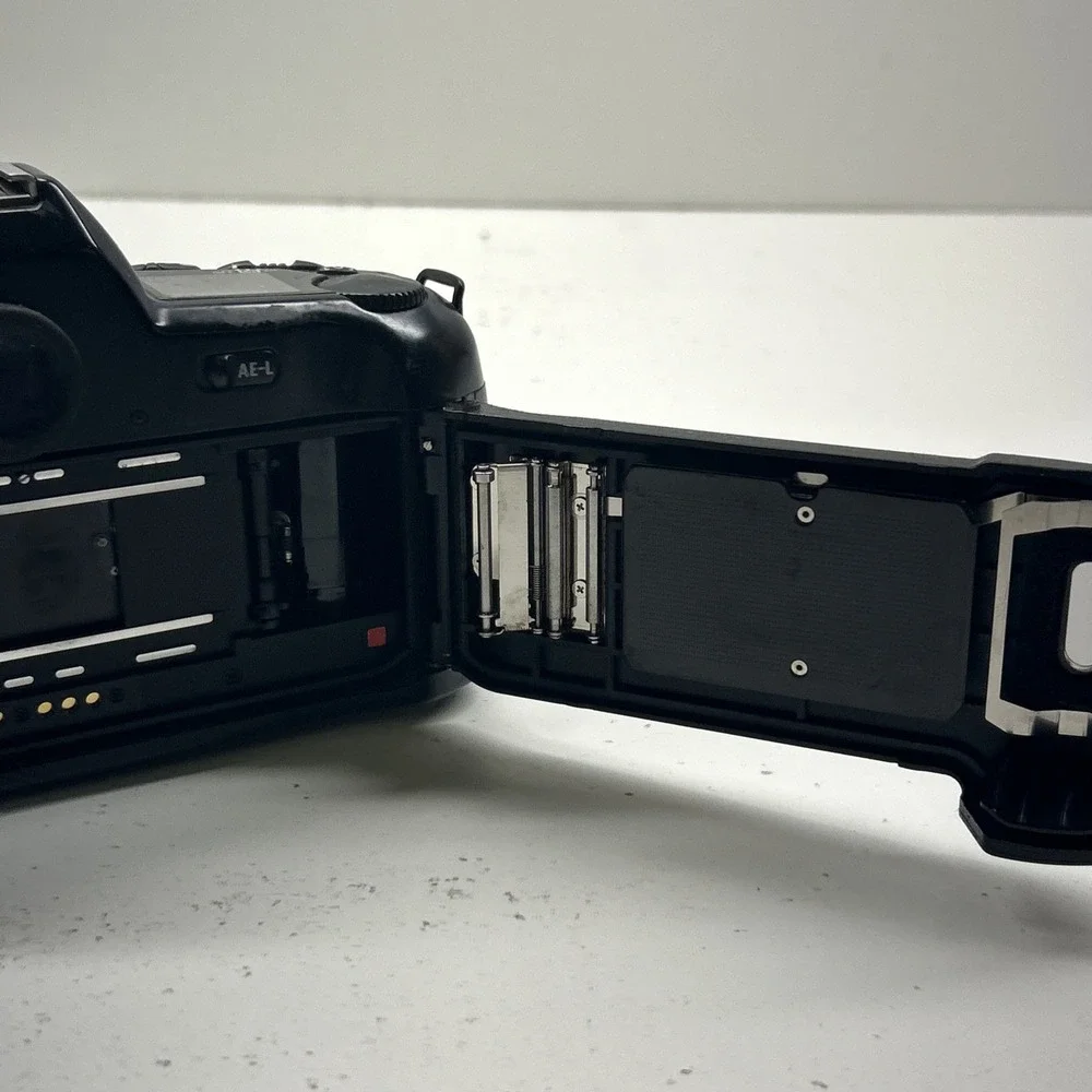 Nikon N90 Camera With Lens - Untested